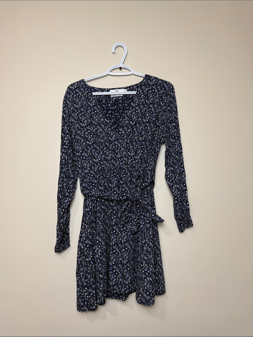 Twik Navy Floral Long-Sleeve Tie-Waist Dress size M